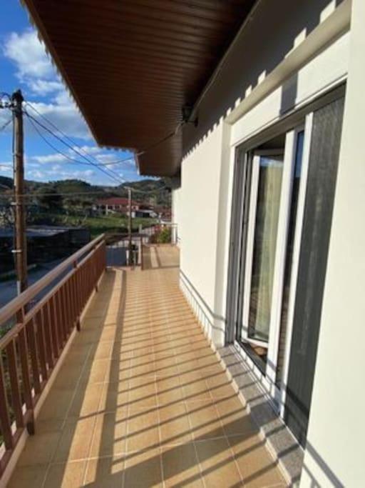 Laki'S House Οροφοδιαμέρισμα Με Σοφίτα Thermo Dış mekan fotoğraf
