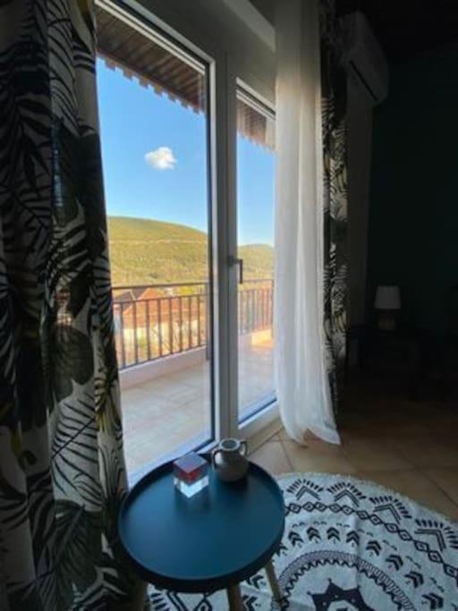 Laki'S House Οροφοδιαμέρισμα Με Σοφίτα Thermo Dış mekan fotoğraf